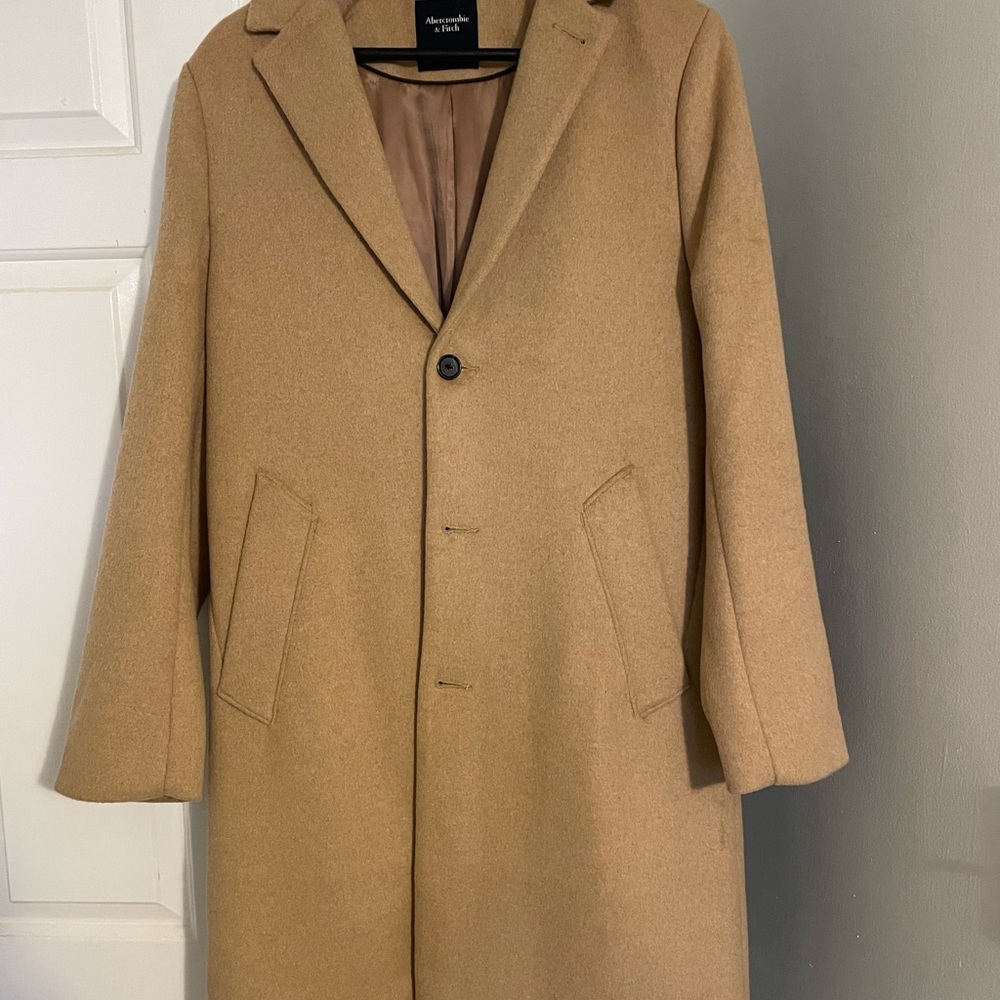 Abercrombie & Fitch Tan Trench Coat Timeless Design